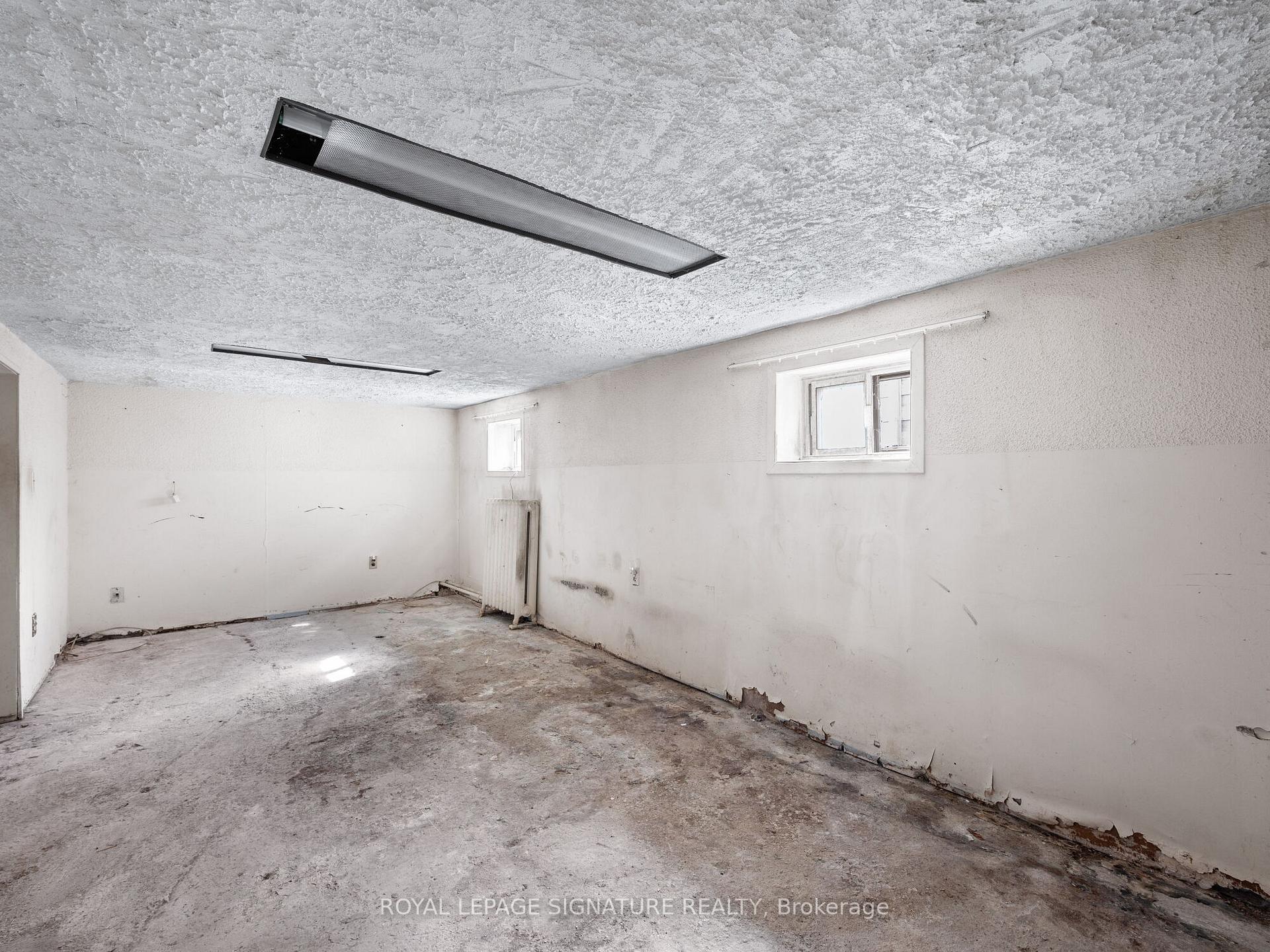 Photo 16 of 5 Connorvale Avenue, Etobicoke, Alderwood — HOMEH