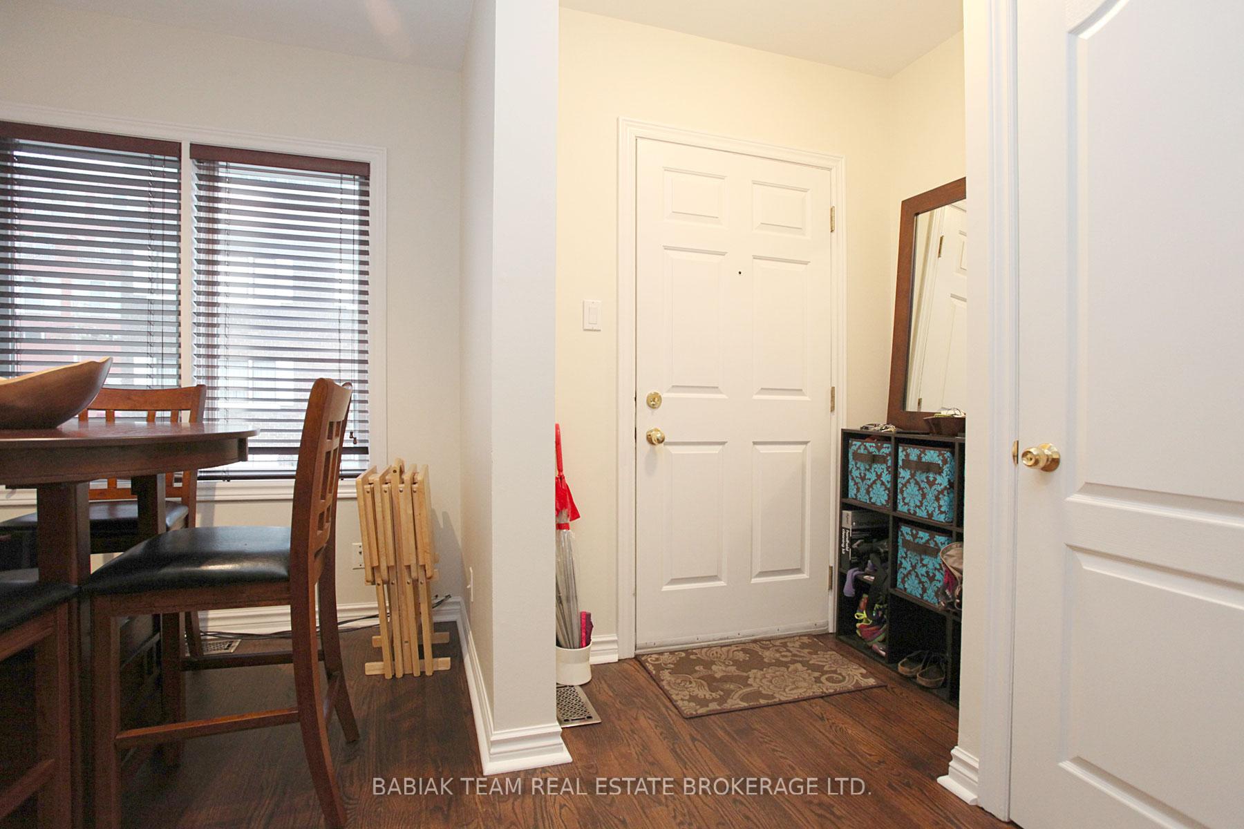 Photo 7 of 8 Whitaker Avenue, Toronto, Niagara — HOMEH
