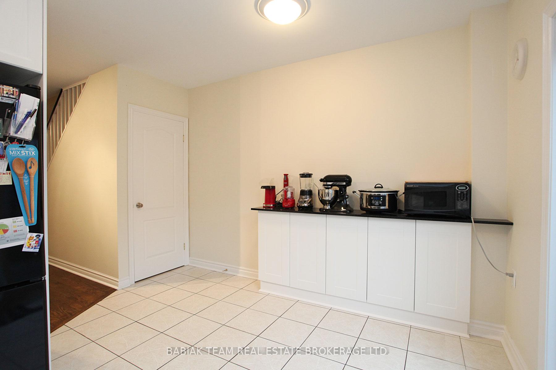 Photo 15 of 8 Whitaker Avenue, Toronto, Niagara — HOMEH