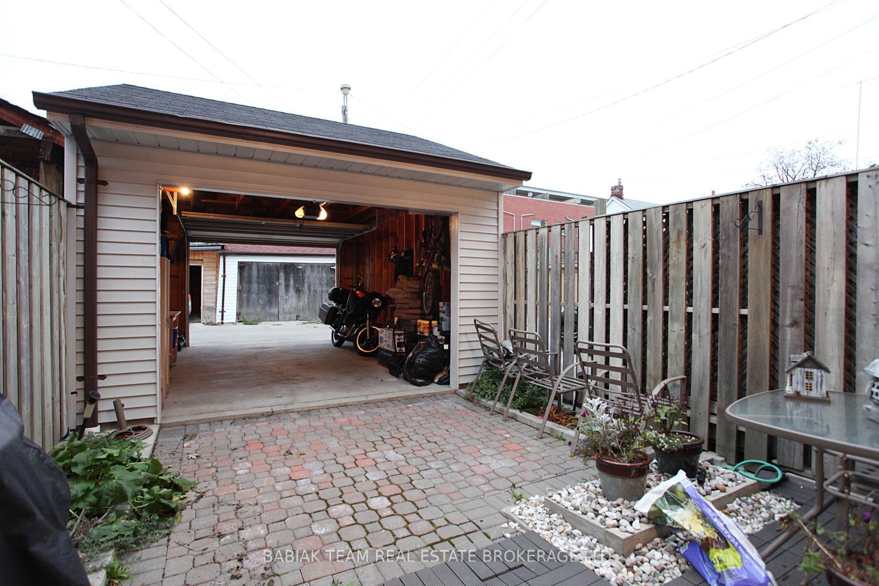 Photo 33 of 8 Whitaker Avenue, Toronto, Niagara — HOMEH