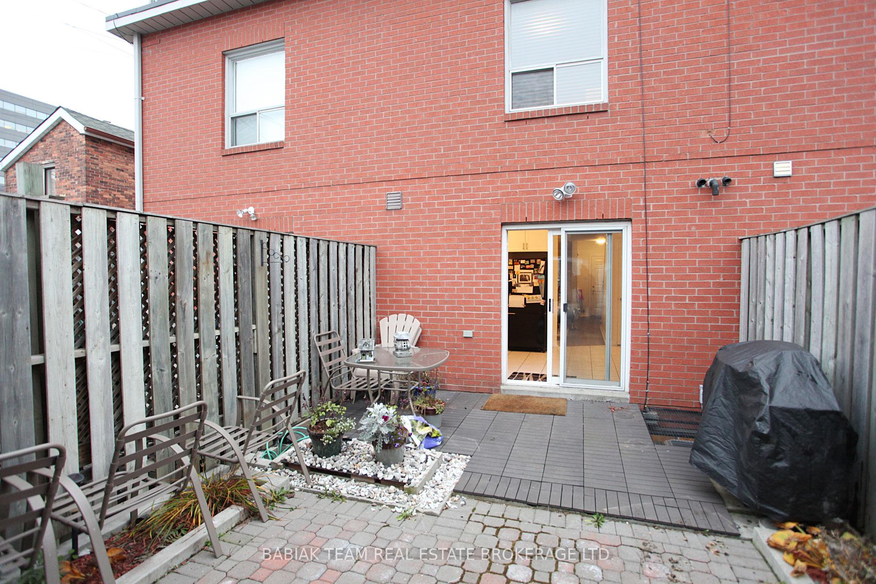 Photo 36 of 8 Whitaker Avenue, Toronto, Niagara — HOMEH