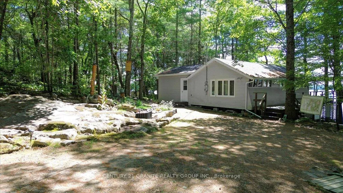 Photo 2 of 490 E Henniger Road, Addington Highlands — HOMEH