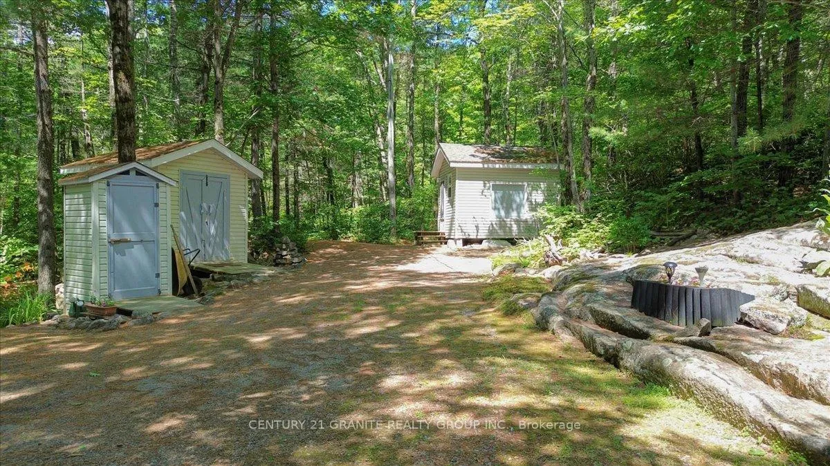 Photo 324 of 490 E Henniger Road, Addington Highlands — HOMEH