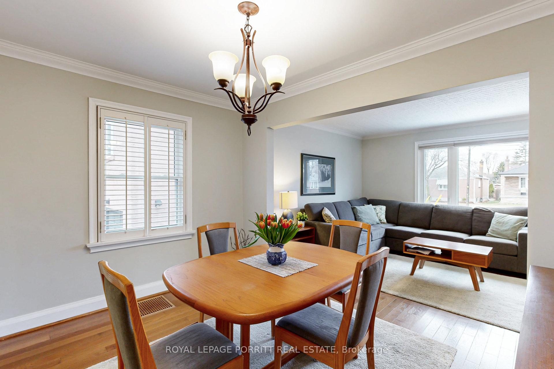 Photo 8 of 41 Ecker Drive, Etobicoke, Alderwood — HOMEH