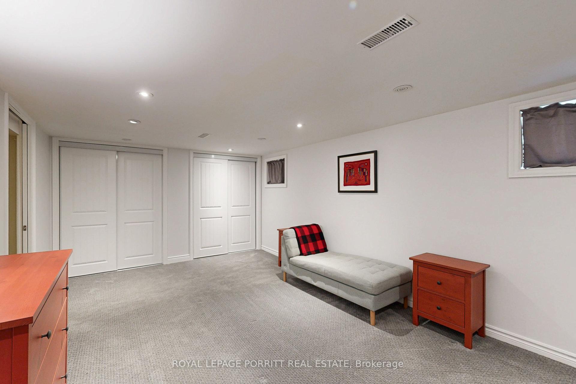 Photo 27 of 41 Ecker Drive, Etobicoke, Alderwood — HOMEH