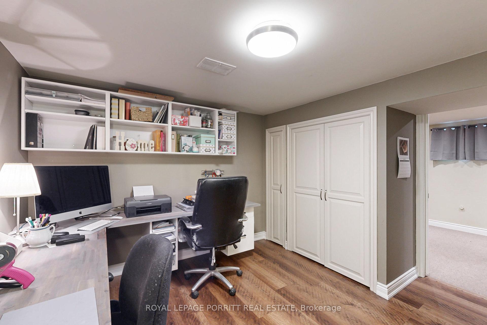 Photo 28 of 41 Ecker Drive, Etobicoke, Alderwood — HOMEH