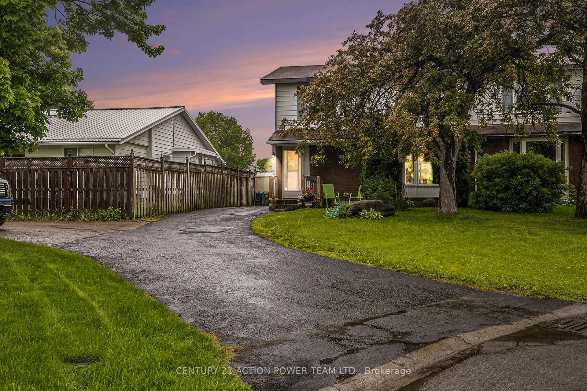 Photo 20 of 1829 Cloverlawn Crescent, Ottawa, Beacon Hill South — HOMEH