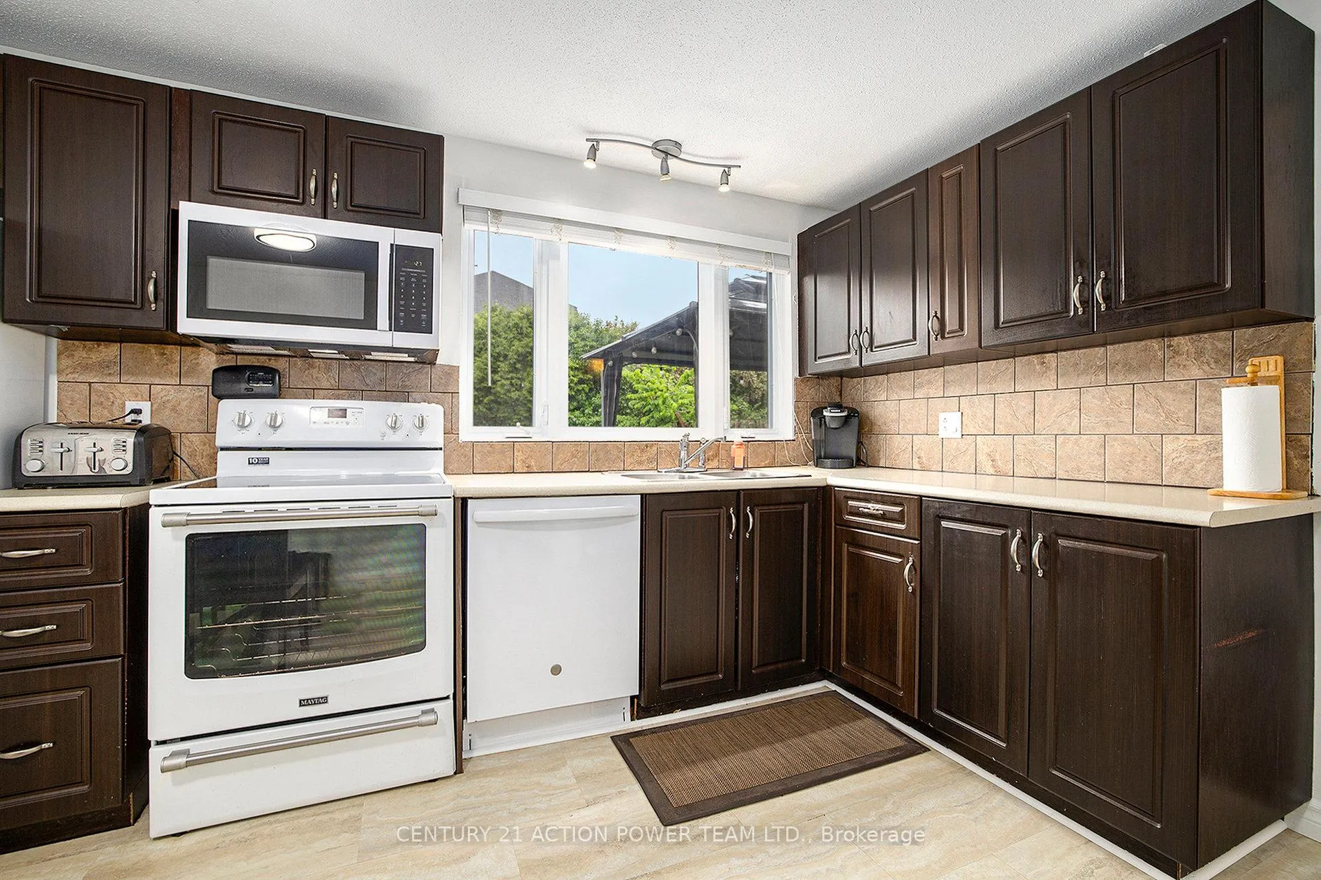Photo 111 of 1829 Cloverlawn Crescent, Ottawa, Beacon Hill South — HOMEH