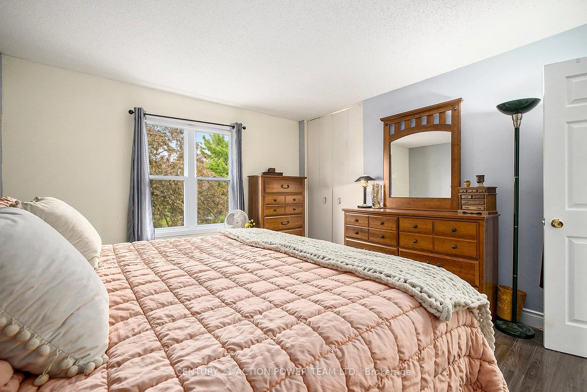 Photo 143 of 1829 Cloverlawn Crescent, Ottawa, Beacon Hill South — HOMEH