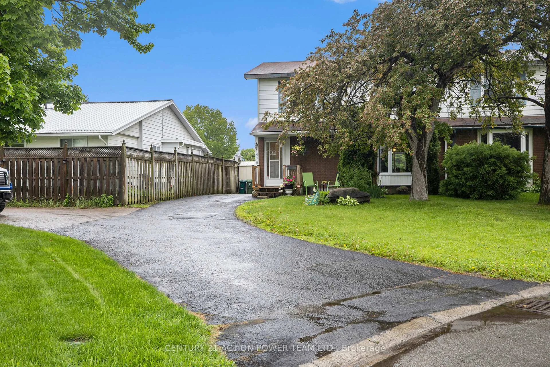 Photo 289 of 1829 Cloverlawn Crescent, Ottawa, Beacon Hill South — HOMEH