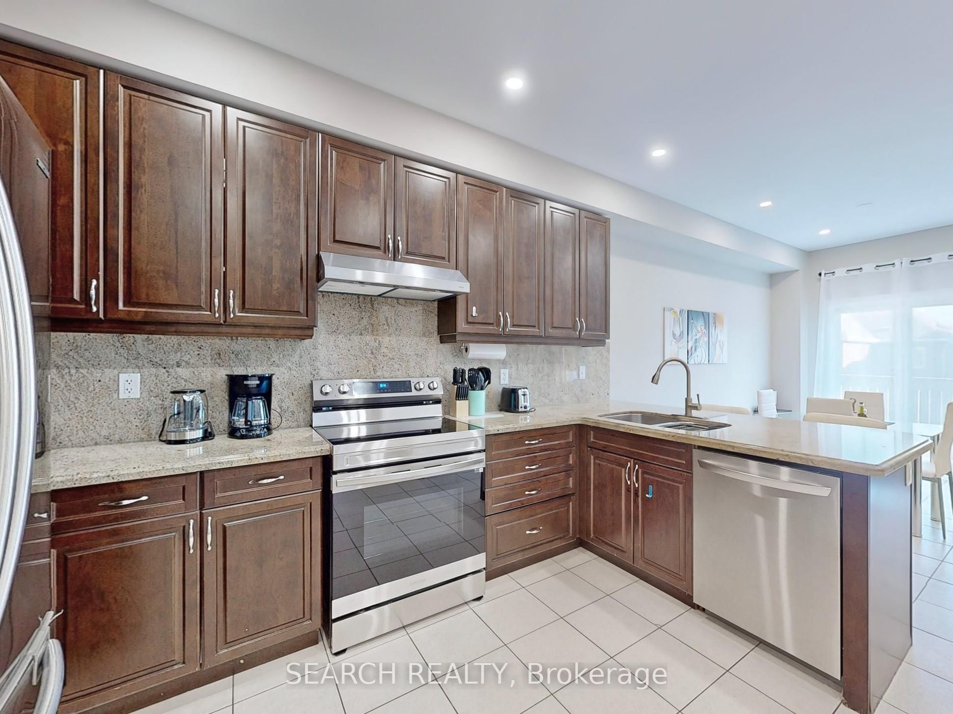 Photo 43 of 277 Oberfrick Avenue, Vaughan, Patterson — HOMEH
