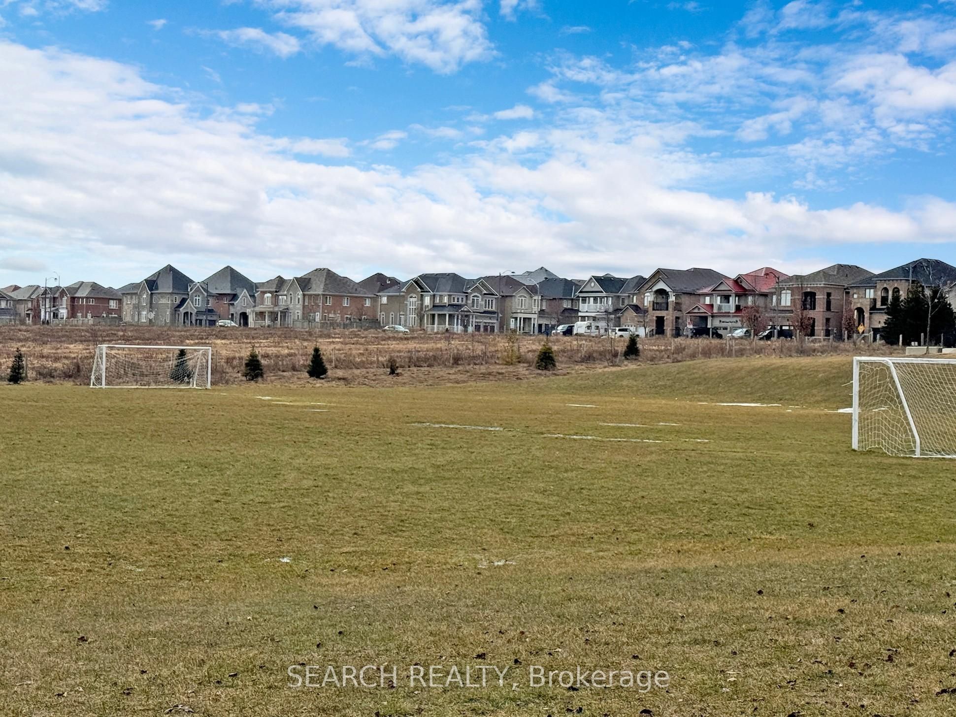 Photo 64 of 277 Oberfrick Avenue, Vaughan, Patterson — HOMEH