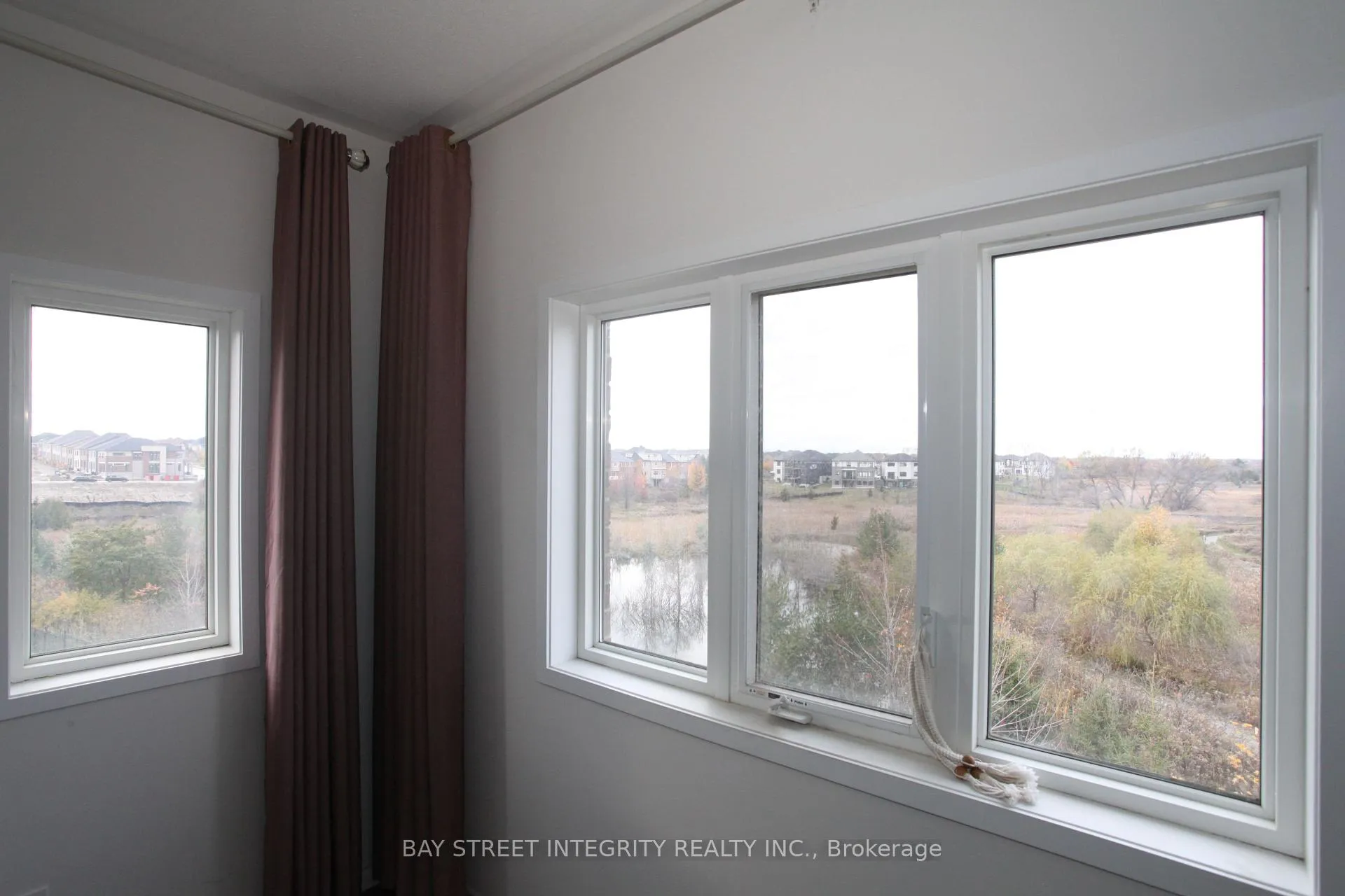 Photo 105 of 266 Elyse Court, Aurora, Bayview Northeast — HOMEH