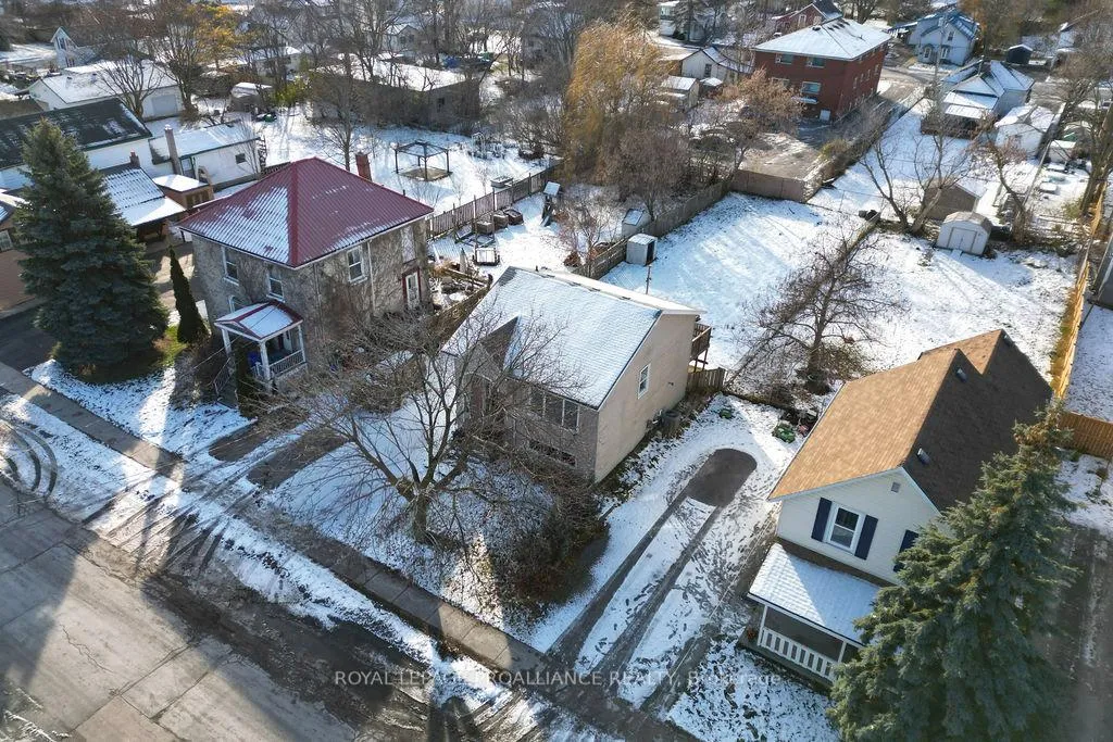 Photo 18 of 24 St Charles Street, Belleville, Belleville Ward — HOMEH