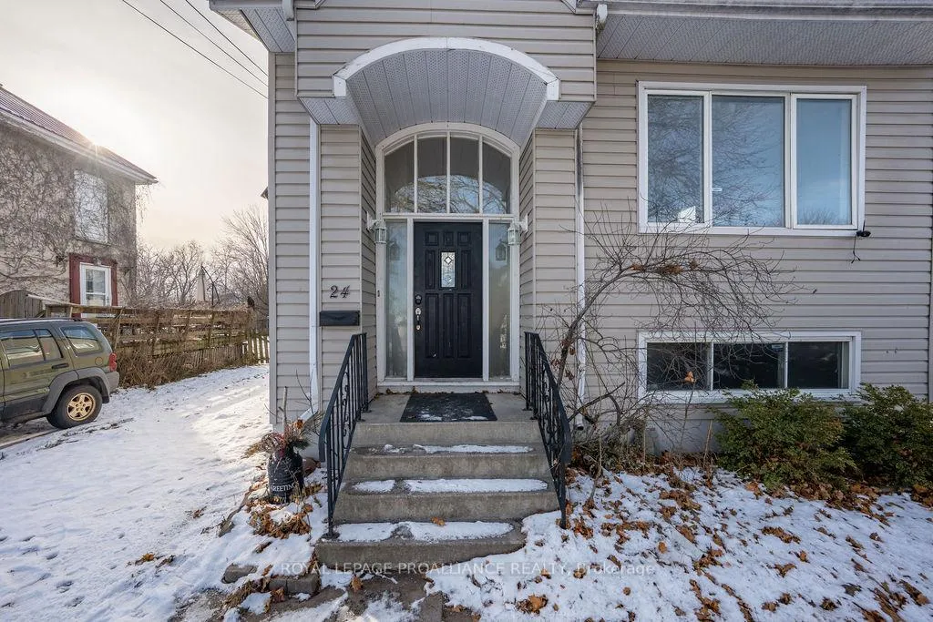 Photo 38 of 24 St Charles Street, Belleville, Belleville Ward — HOMEH