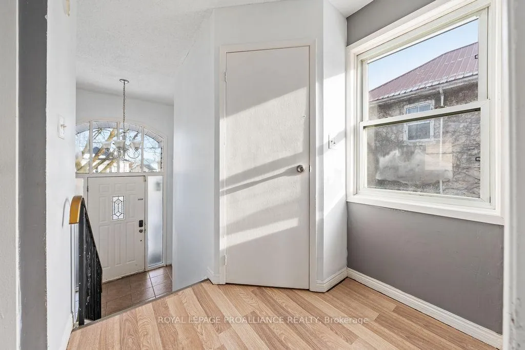 Photo 65 of 24 St Charles Street, Belleville, Belleville Ward — HOMEH