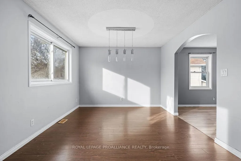 Photo 103 of 24 St Charles Street, Belleville, Belleville Ward — HOMEH