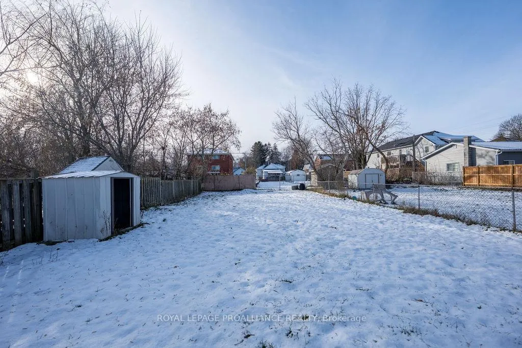 Photo 297 of 24 St Charles Street, Belleville, Belleville Ward — HOMEH