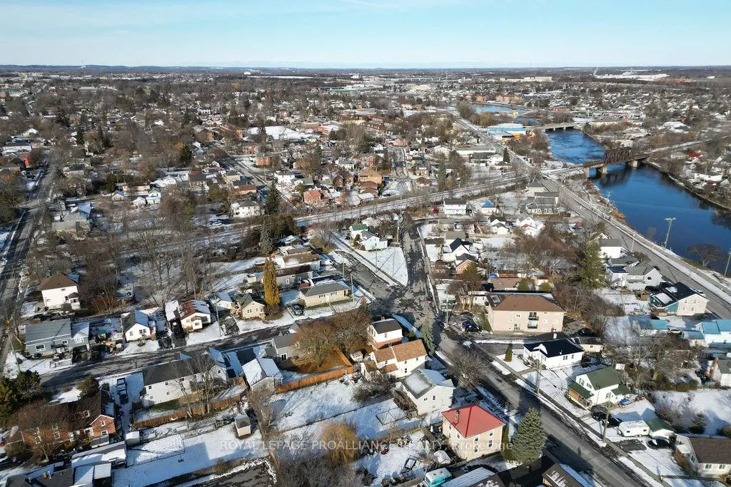 Photo 370 of 24 St Charles Street, Belleville, Belleville Ward — HOMEH