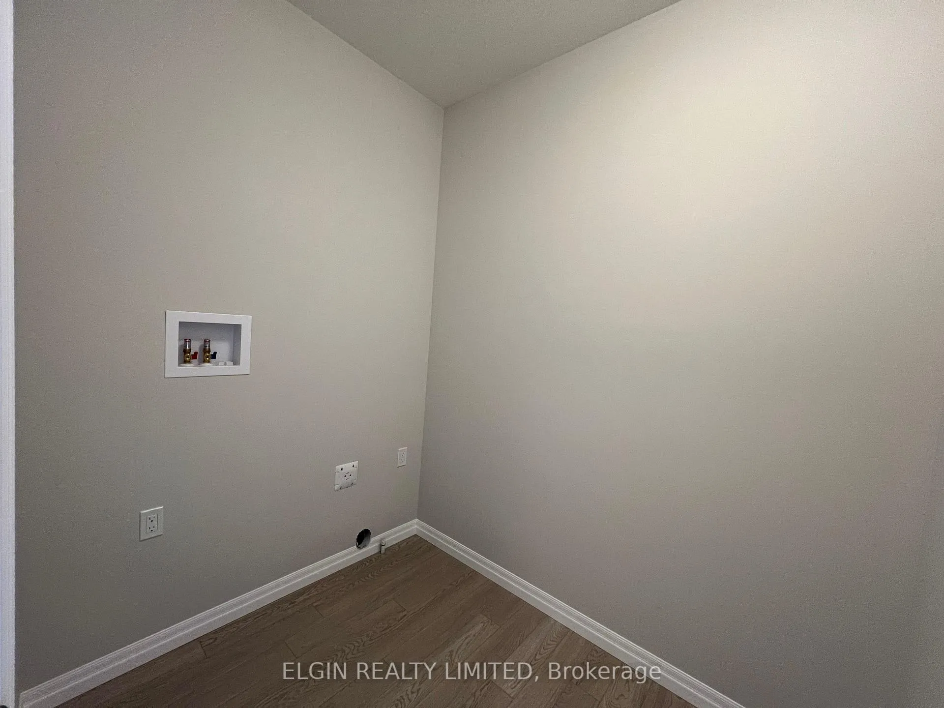 Photo 58 of 33 Hemlock Crescent, Aylmer — HOMEH