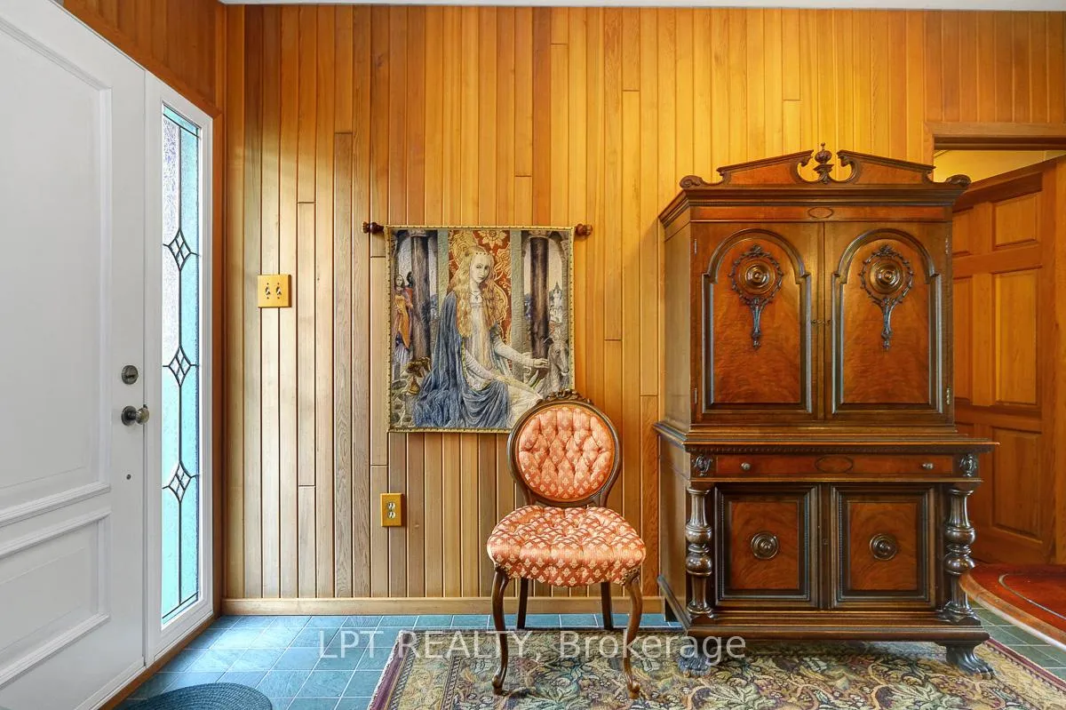 Photo 31 of 169 Roger Road, Ottawa, Faircrest Heights — HOMEH
