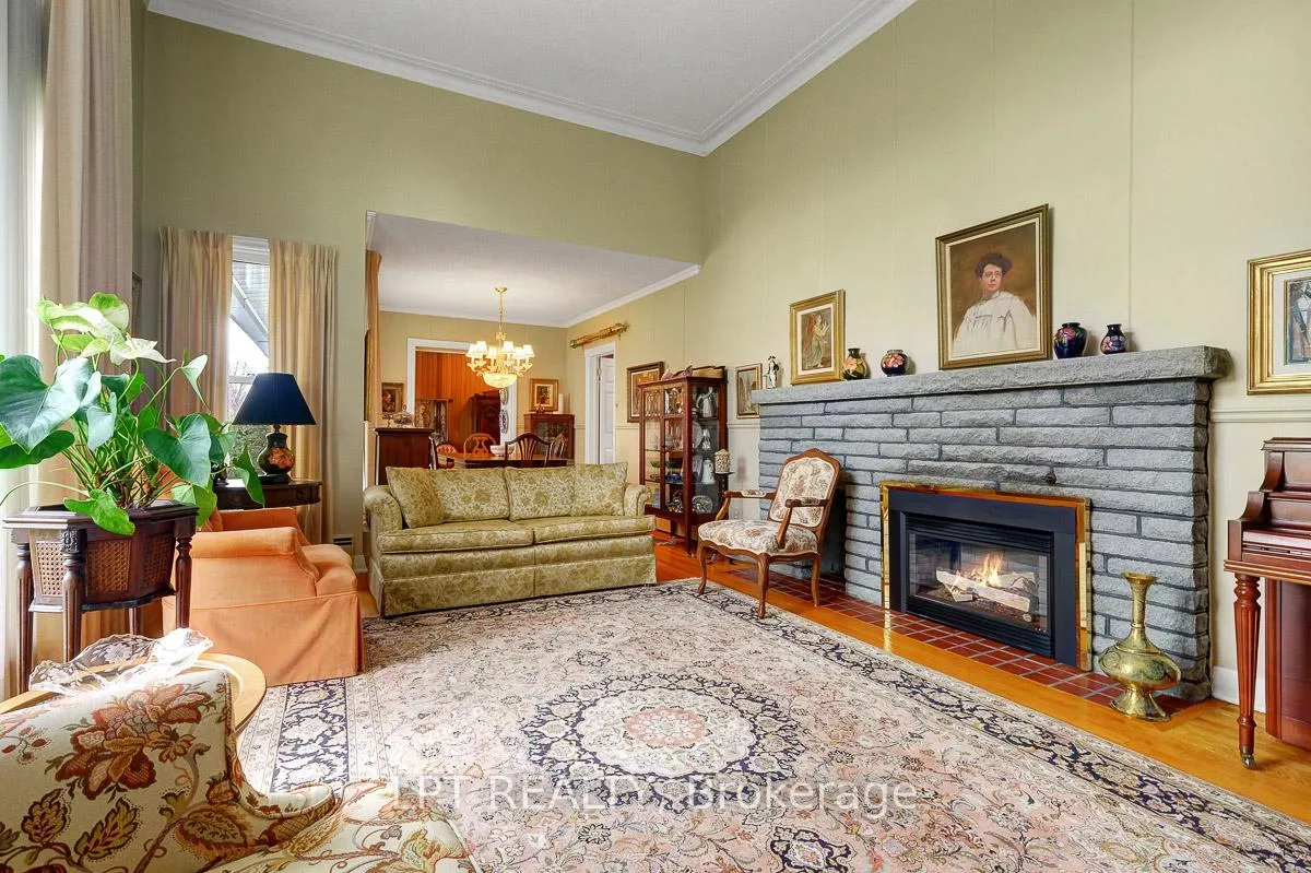 Photo 53 of 169 Roger Road, Ottawa, Faircrest Heights — HOMEH