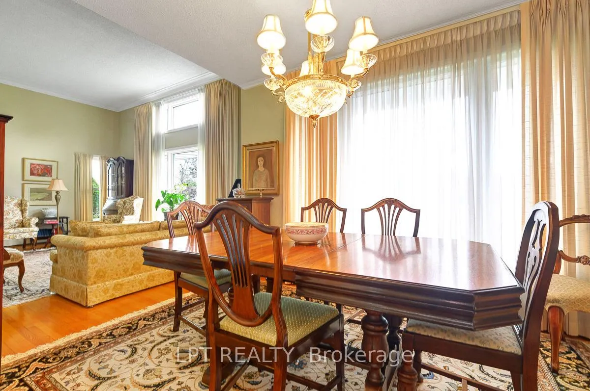 Photo 89 of 169 Roger Road, Ottawa, Faircrest Heights — HOMEH