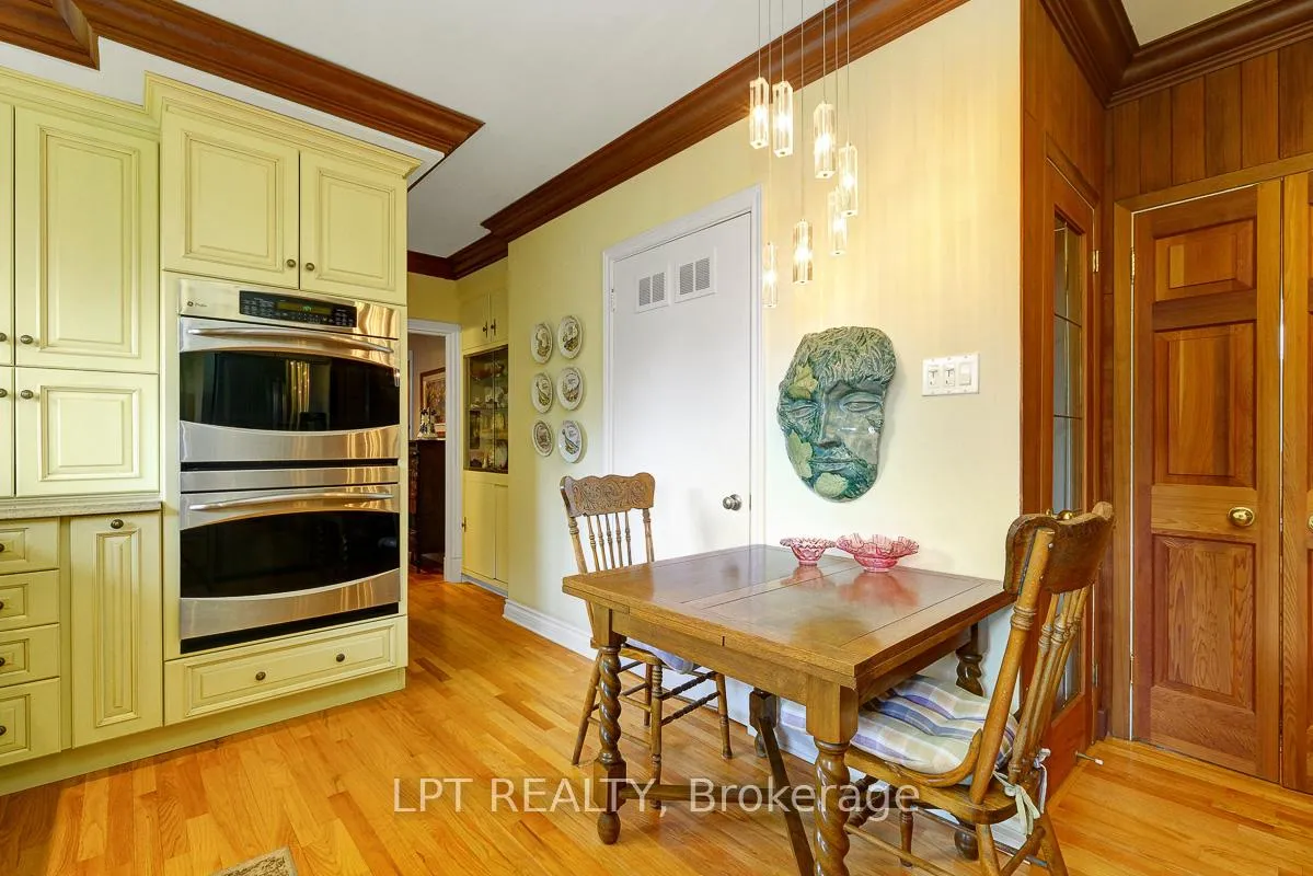 Photo 104 of 169 Roger Road, Ottawa, Faircrest Heights — HOMEH