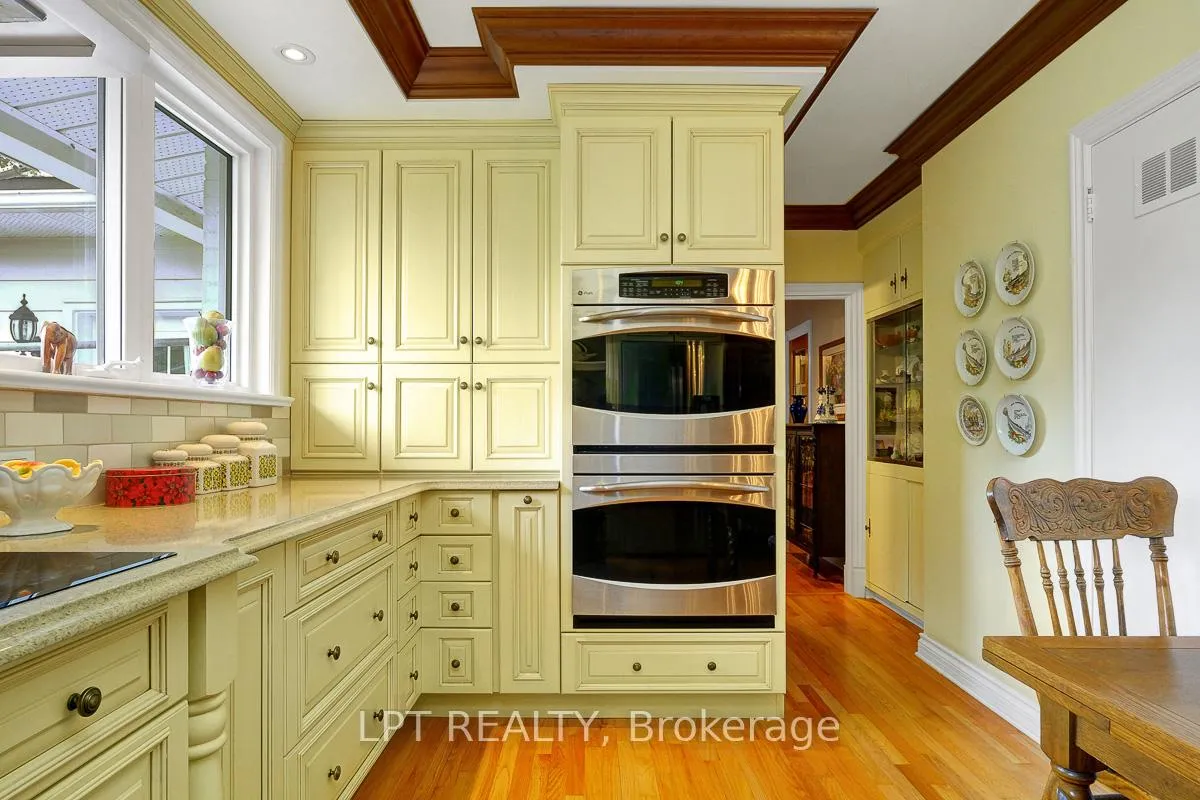 Photo 114 of 169 Roger Road, Ottawa, Faircrest Heights — HOMEH