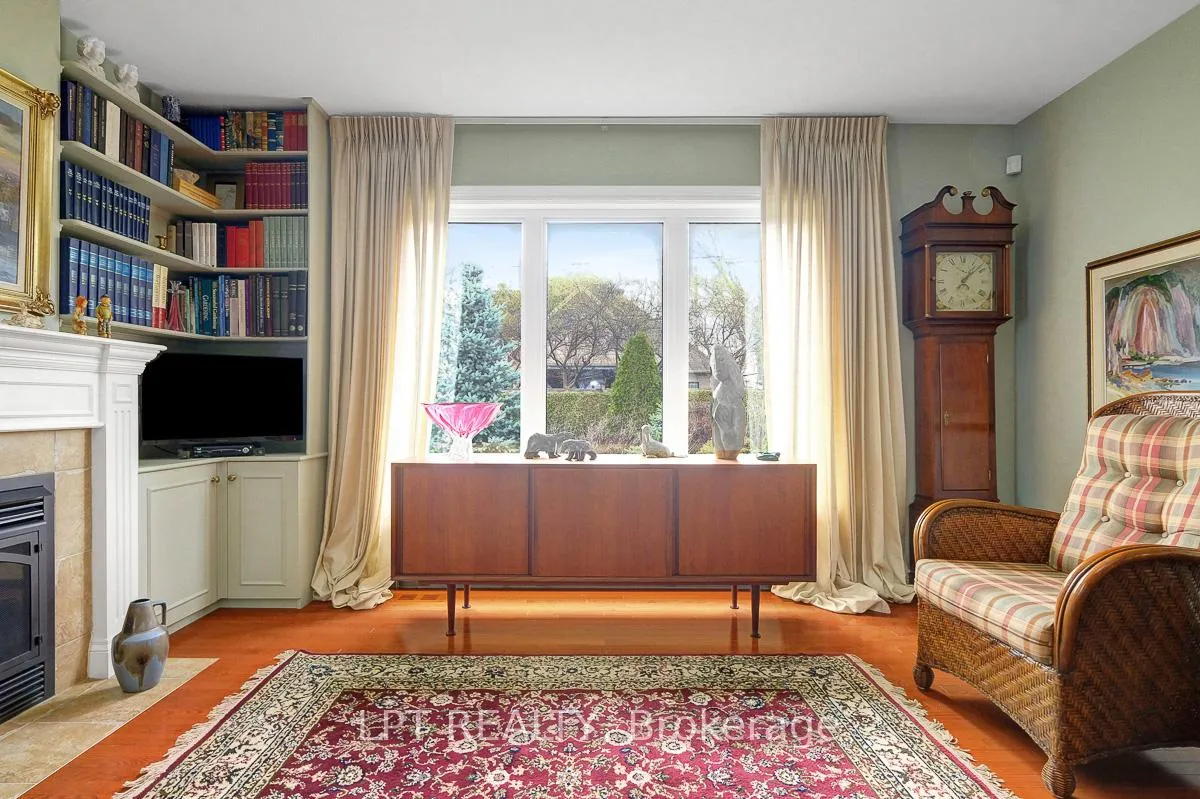 Photo 205 of 169 Roger Road, Ottawa, Faircrest Heights — HOMEH