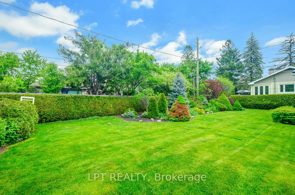 Photo 250 of 169 Roger Road, Ottawa, Faircrest Heights — HOMEH