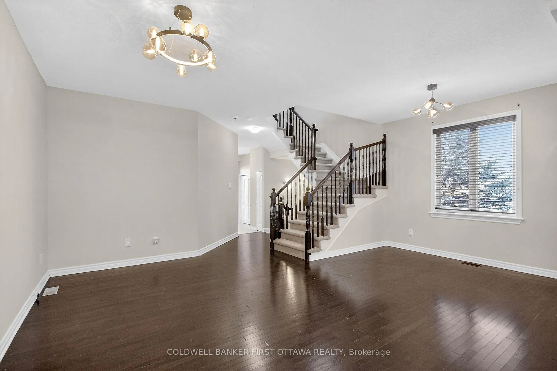 Photo 5 of 184 Highbury Park Drive, Ottawa, Barrhaven - Longfields — HOMEH