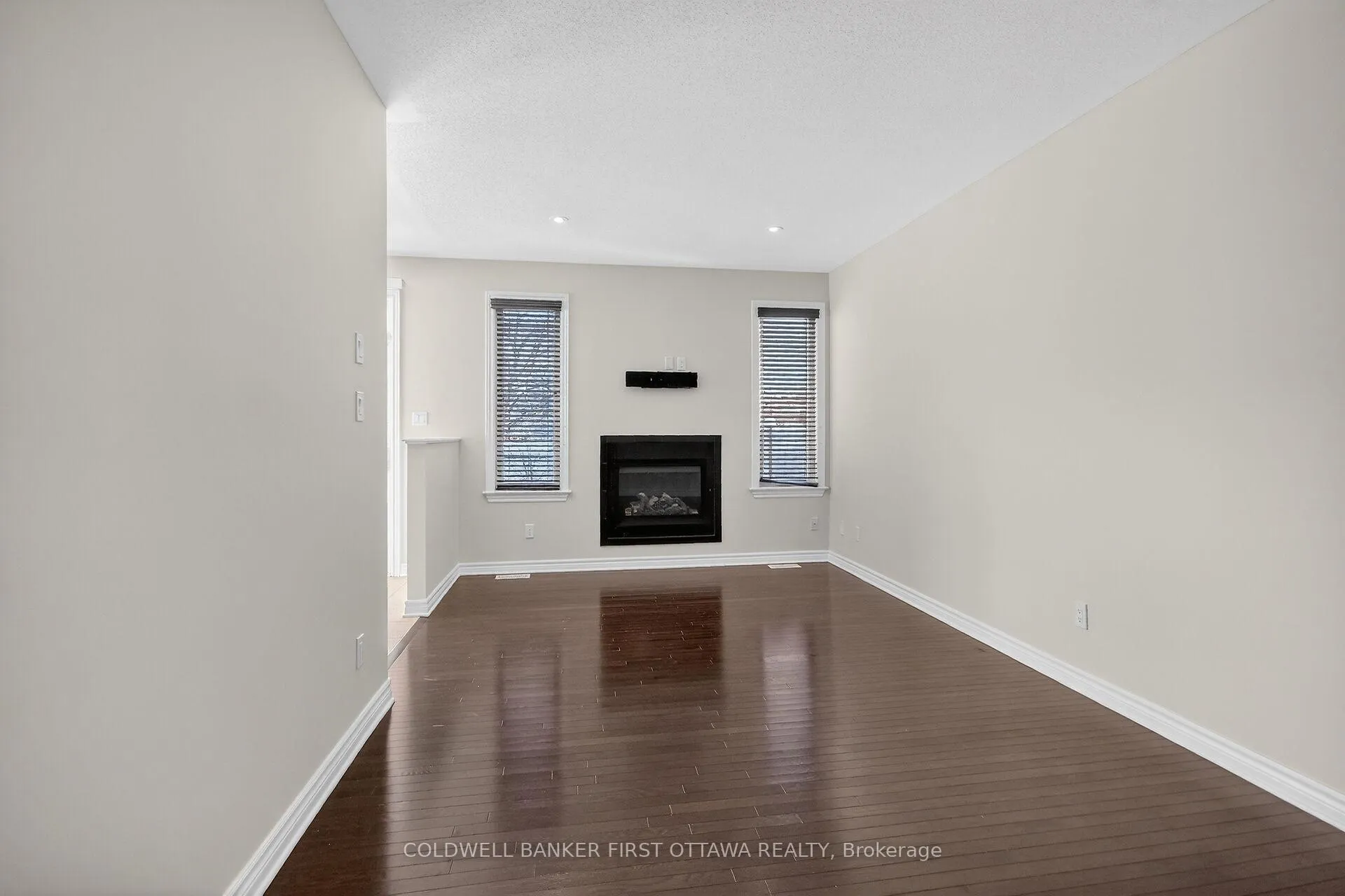 Photo 12 of 184 Highbury Park Drive, Ottawa, Barrhaven - Longfields — HOMEH