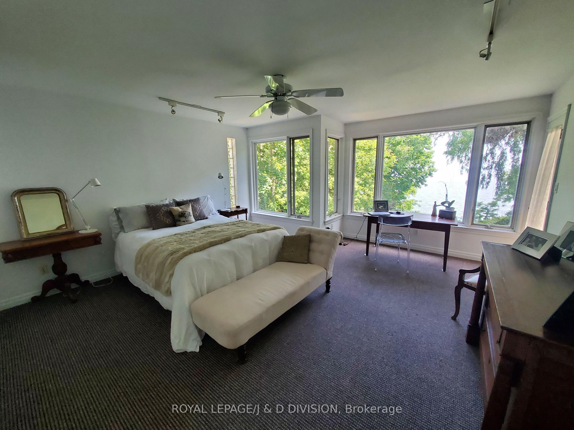 Photo 11 of 63 Lake Promenade, Etobicoke, Long Branch — HOMEH