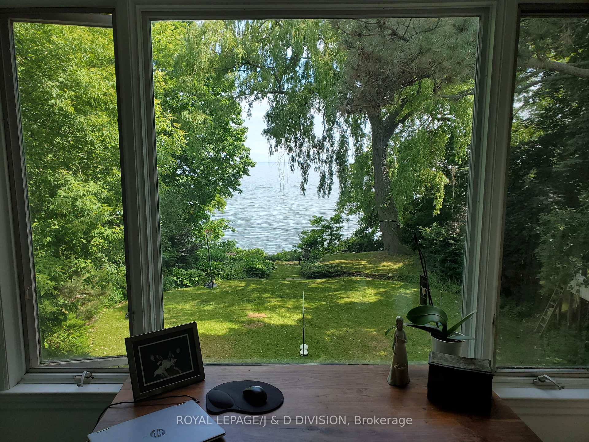 Photo 13 of 63 Lake Promenade, Etobicoke, Long Branch — HOMEH