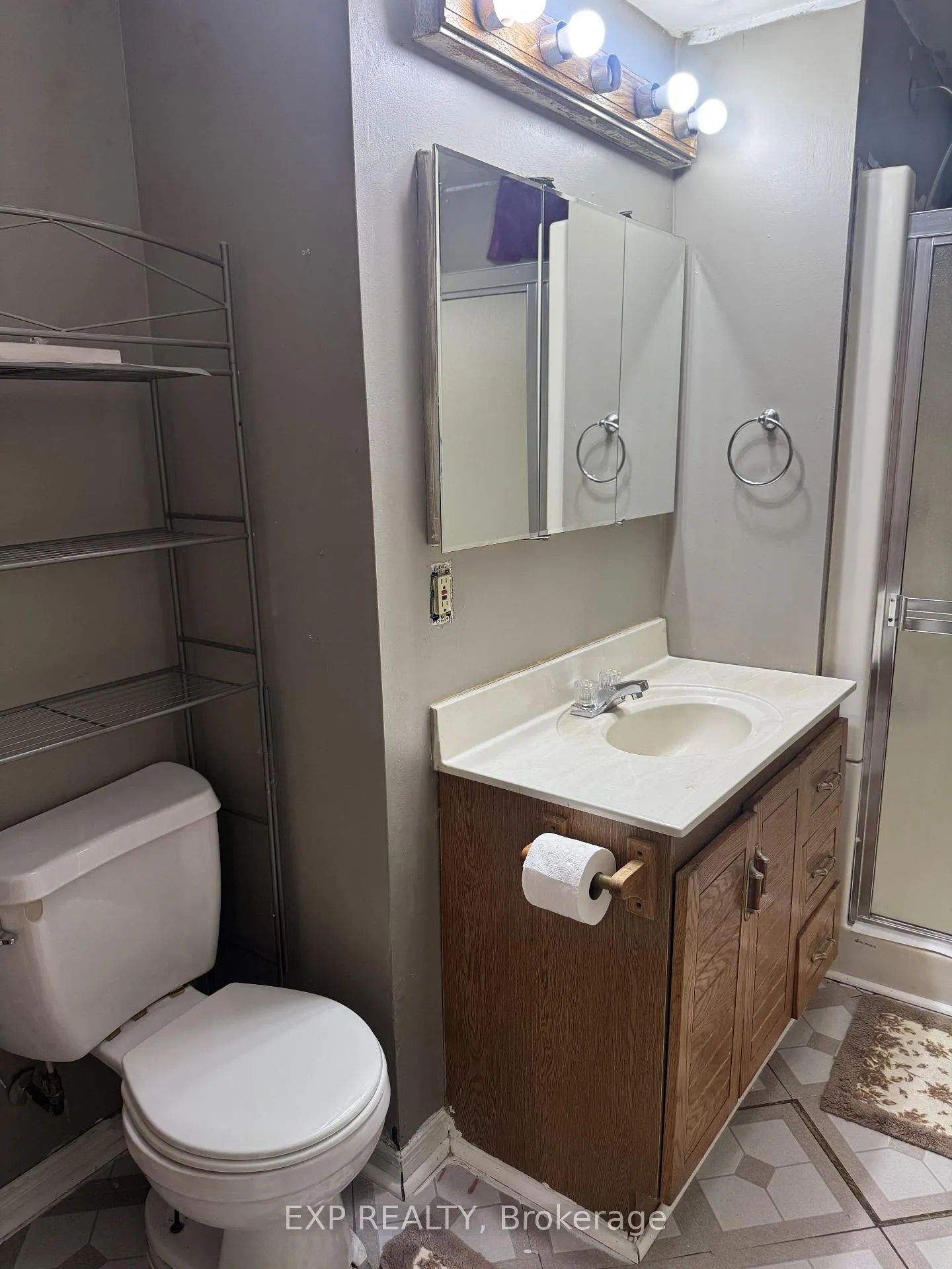 Photo 38 of Unit Basement, 44 Wright Crescent, Ajax, Central — HOMEH