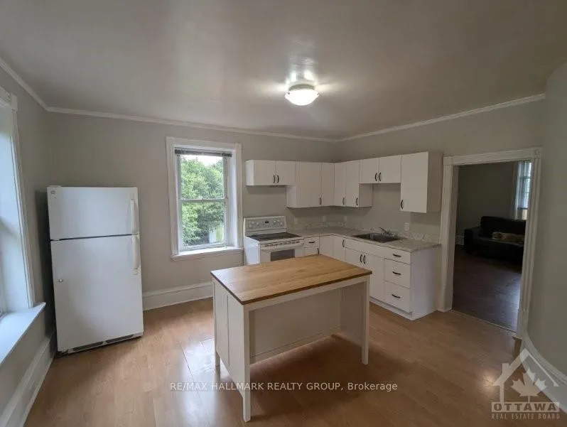 Photo 24 of Unit 2, 290 Elgin Street W, Arnprior — HOMEH