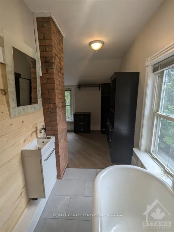 Photo 131 of Unit 2, 290 Elgin Street W, Arnprior — HOMEH