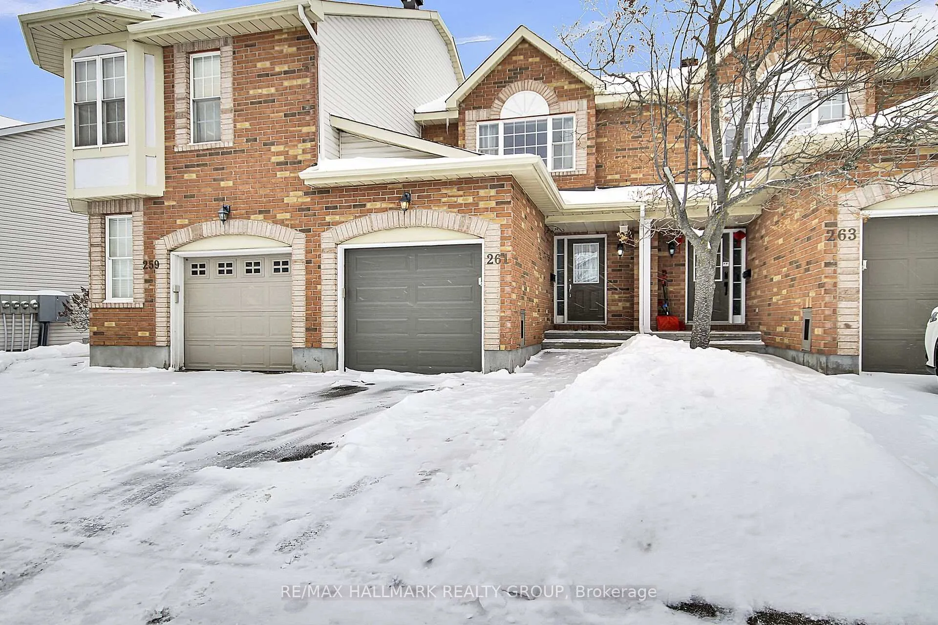 Photo 14 of 261 WestValley Pvt, Ottawa, Brookfield Gardens — HOMEH