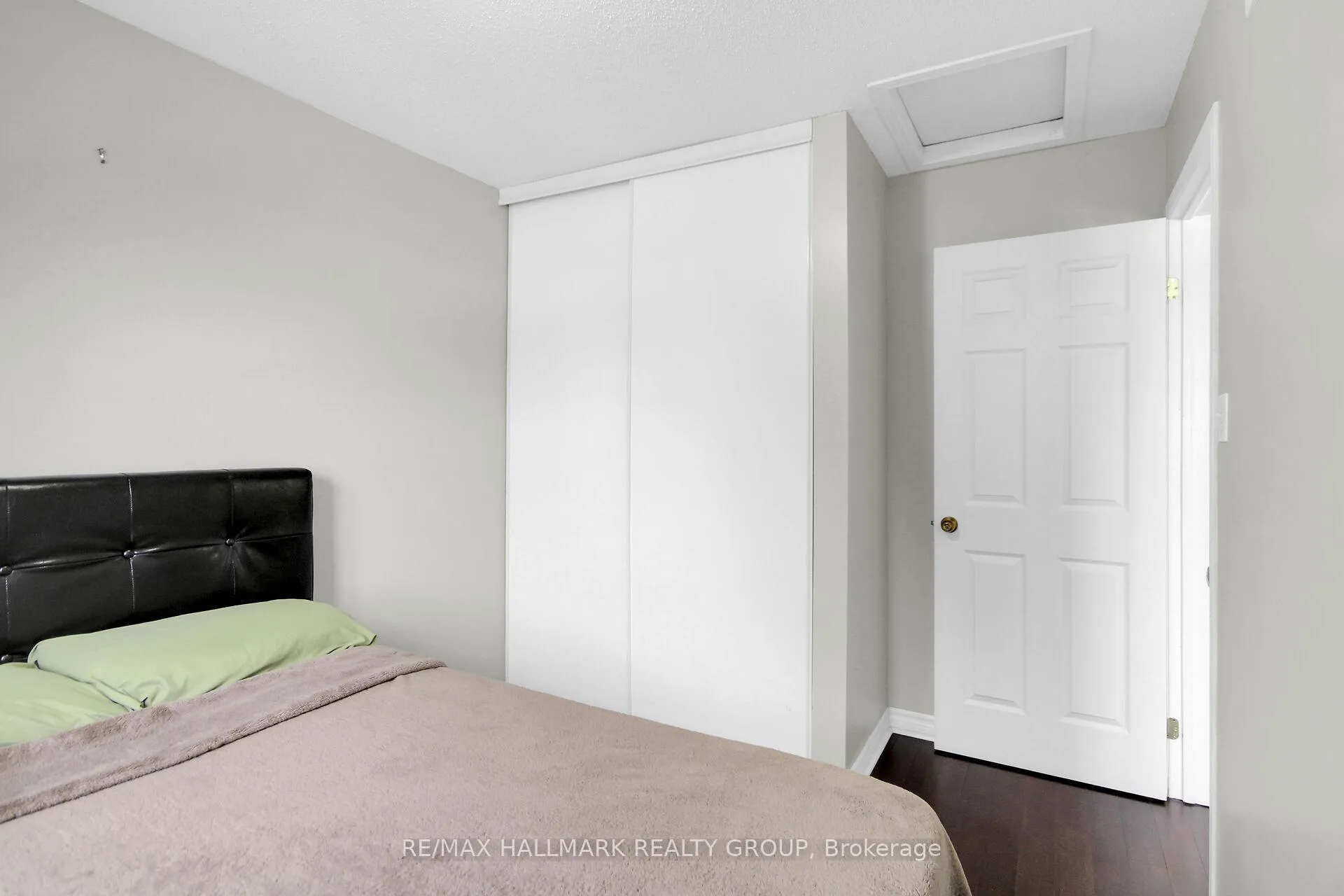 Photo 141 of 261 WestValley Pvt, Ottawa, Brookfield Gardens — HOMEH