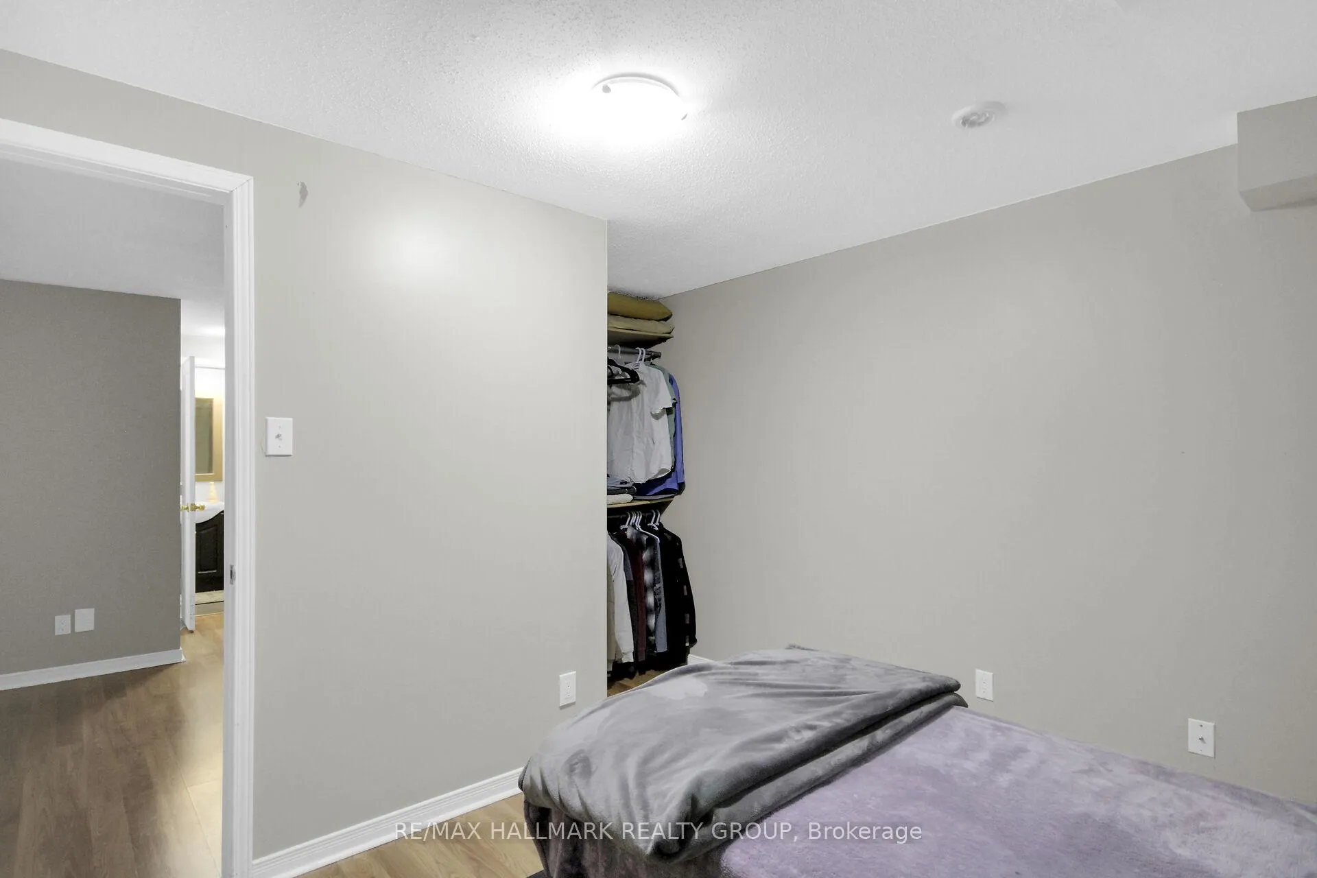 Photo 173 of 261 WestValley Pvt, Ottawa, Brookfield Gardens — HOMEH