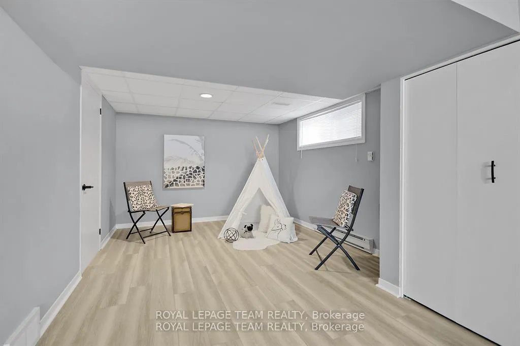 Photo 143 of 1781 Rhodes Crescent, Ottawa, Playfair Park — HOMEH