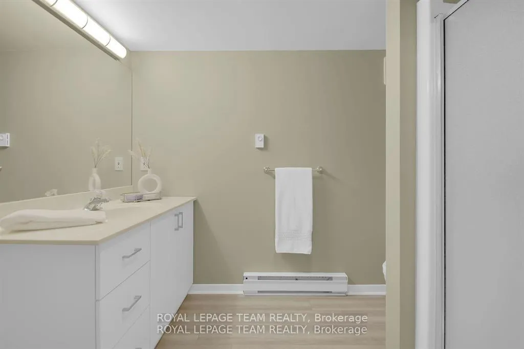 Photo 144 of 1781 Rhodes Crescent, Ottawa, Playfair Park — HOMEH