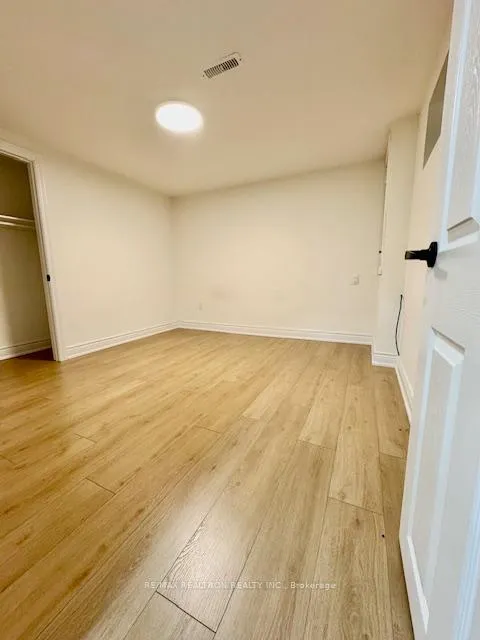Photo 8 of Unit Basement, 8 Devins Drive, Aurora, Aurora Heights — HOMEH