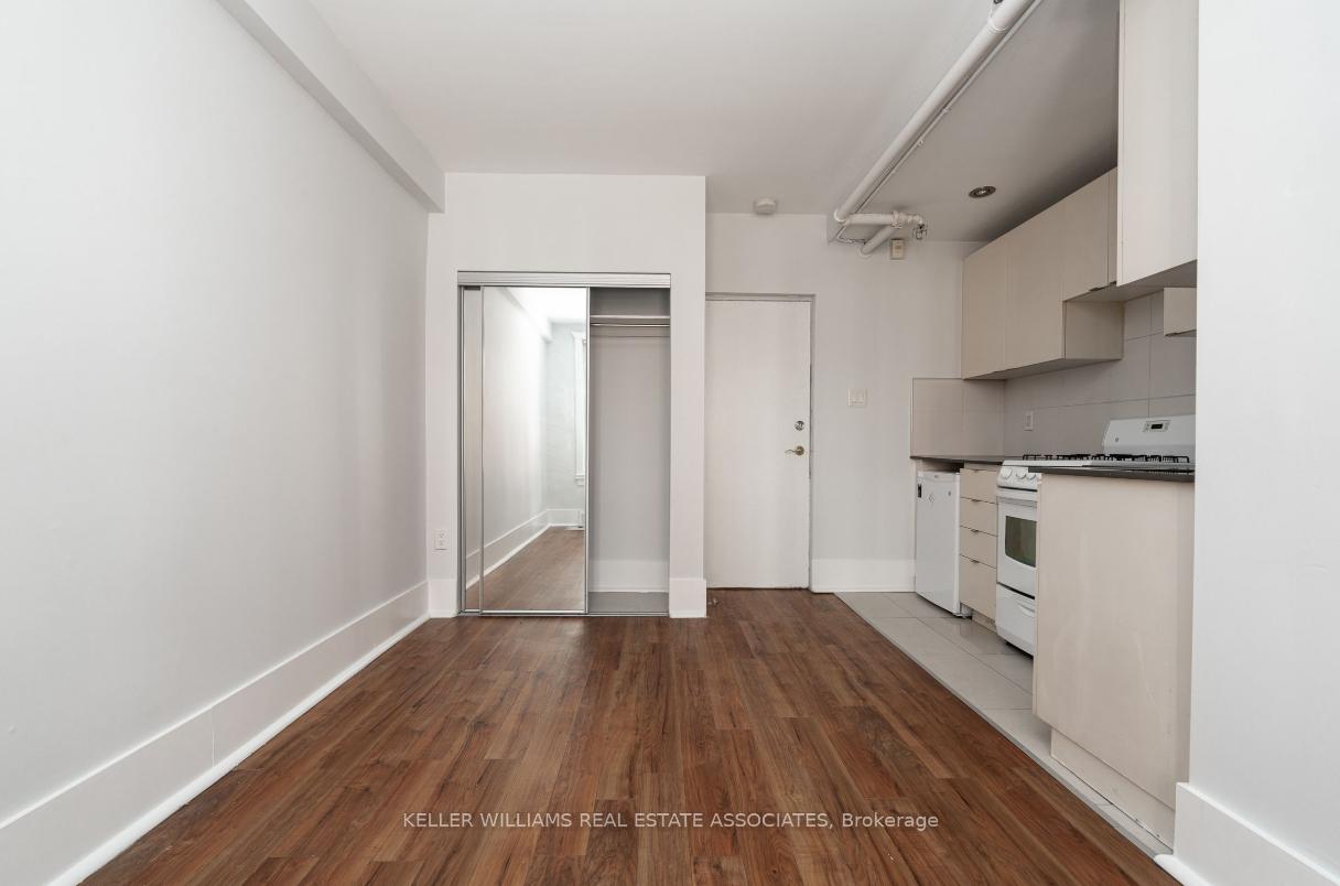 Photo 2 of Unit 307, 160 Huron Street, Toronto, Kensington-Chinatown — HOMEH