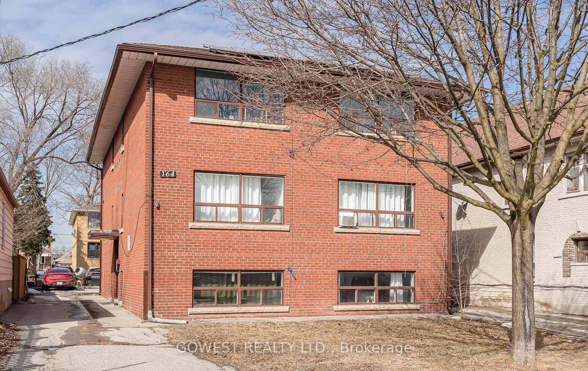 Front of Unit 2, 164 Melrose Street