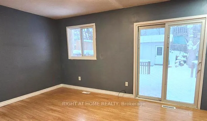 Photo 31 of 29 Fox Run, Barrie, Letitia Heights — HOMEH