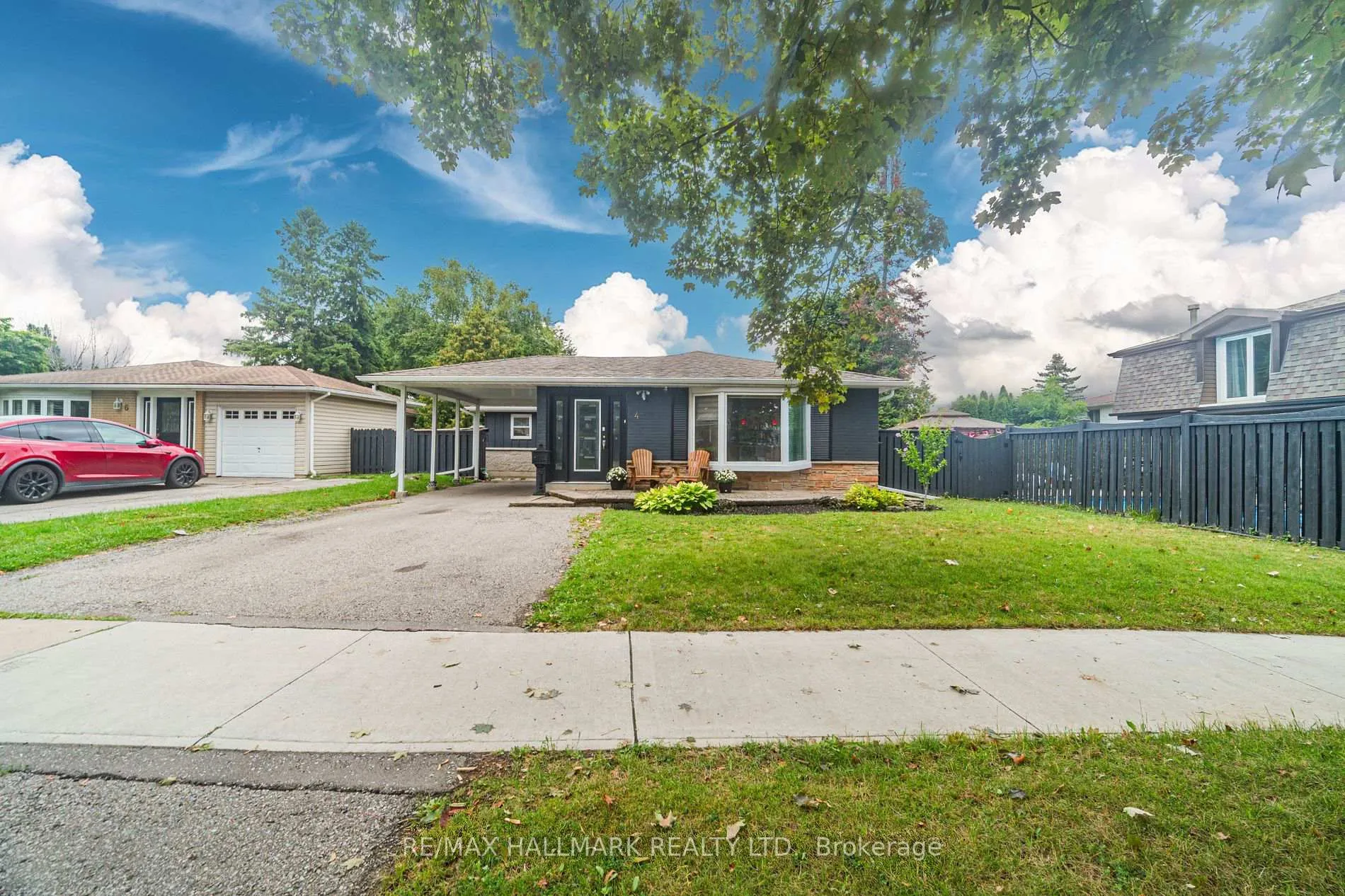 Photo 2 of 4 Devins Drive, Aurora, Aurora Heights — HOMEH