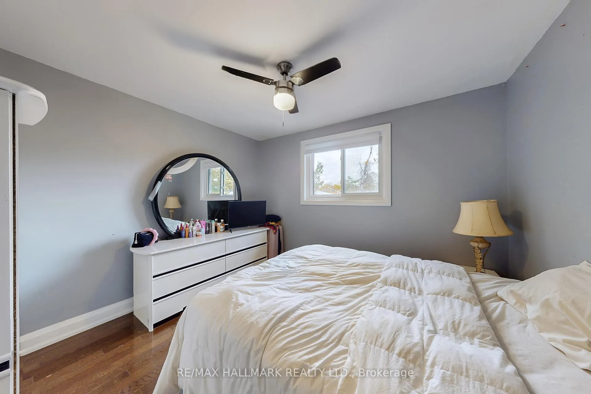 Photo 22 of 4 Devins Drive, Aurora, Aurora Heights — HOMEH