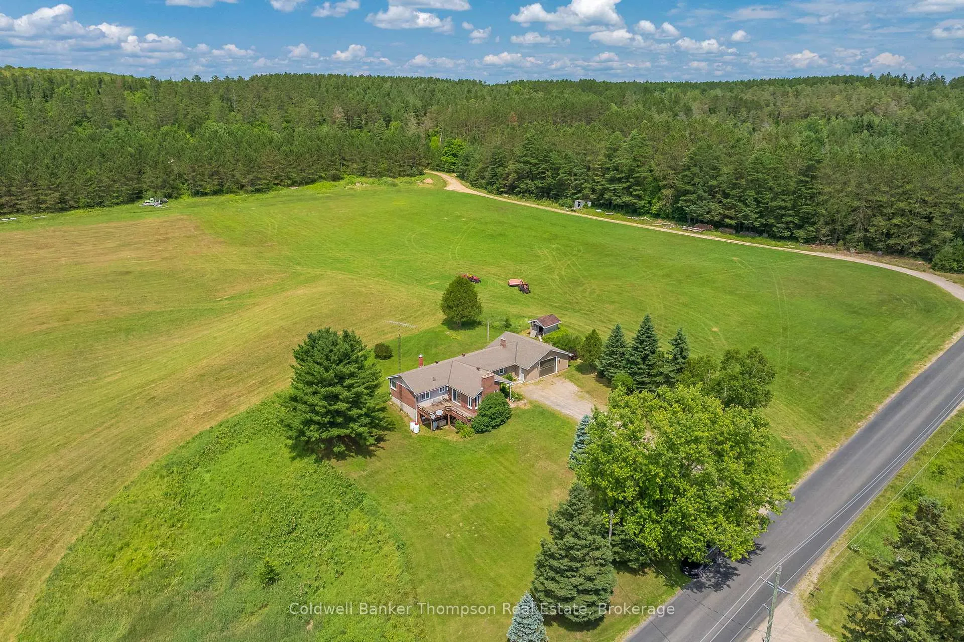 Photo 8 of 832 Chetwynd Road, Armour — HOMEH